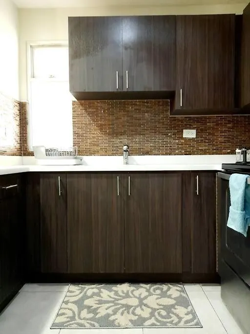 Choose To Be Happy At Brompton Estates - One And Two Bedroom With Pool كينغستون