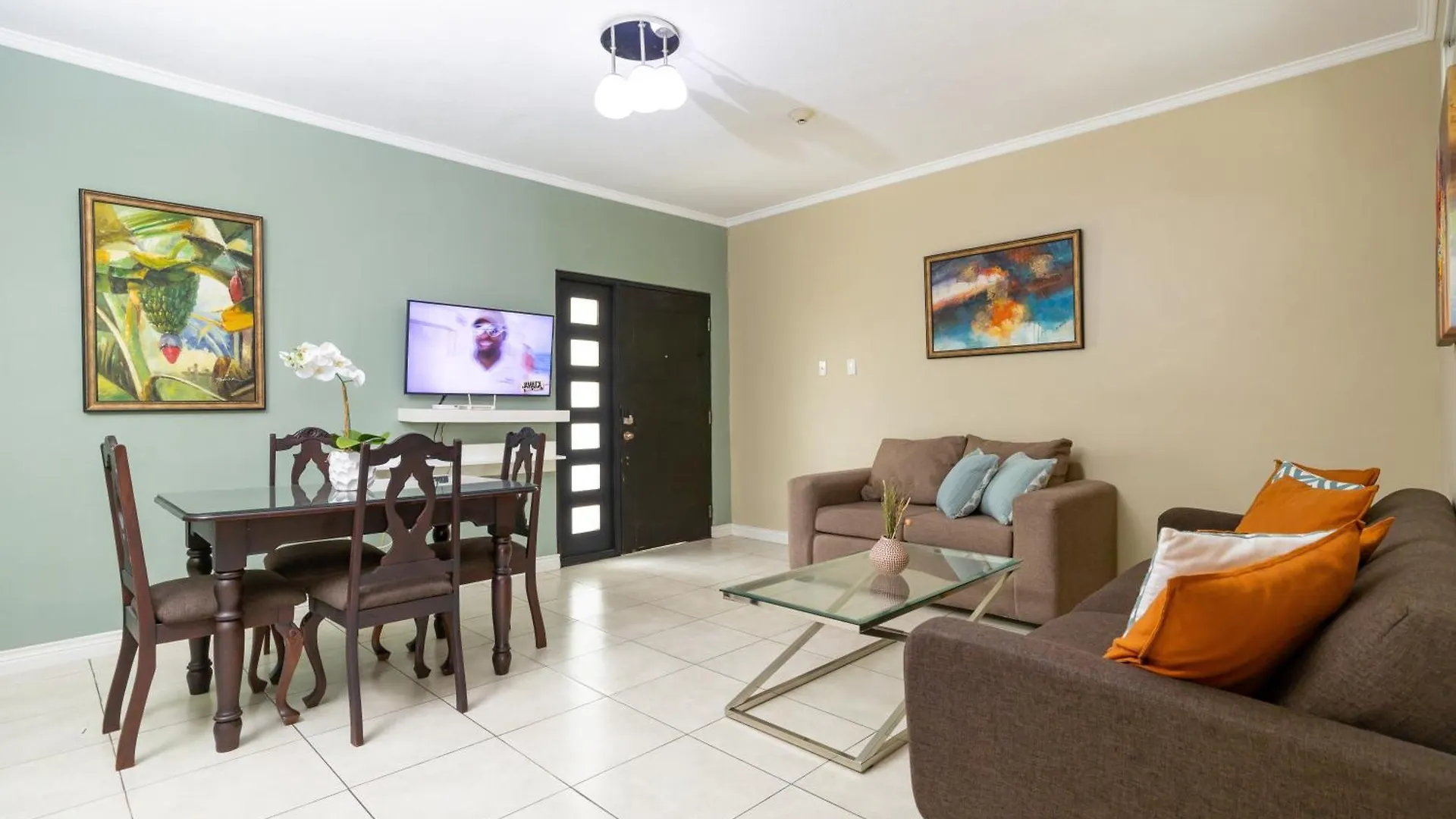 Apartment Choose To Be Happy At Brompton Estates - One And Two Bedroom With Pool Kingston Jamaica