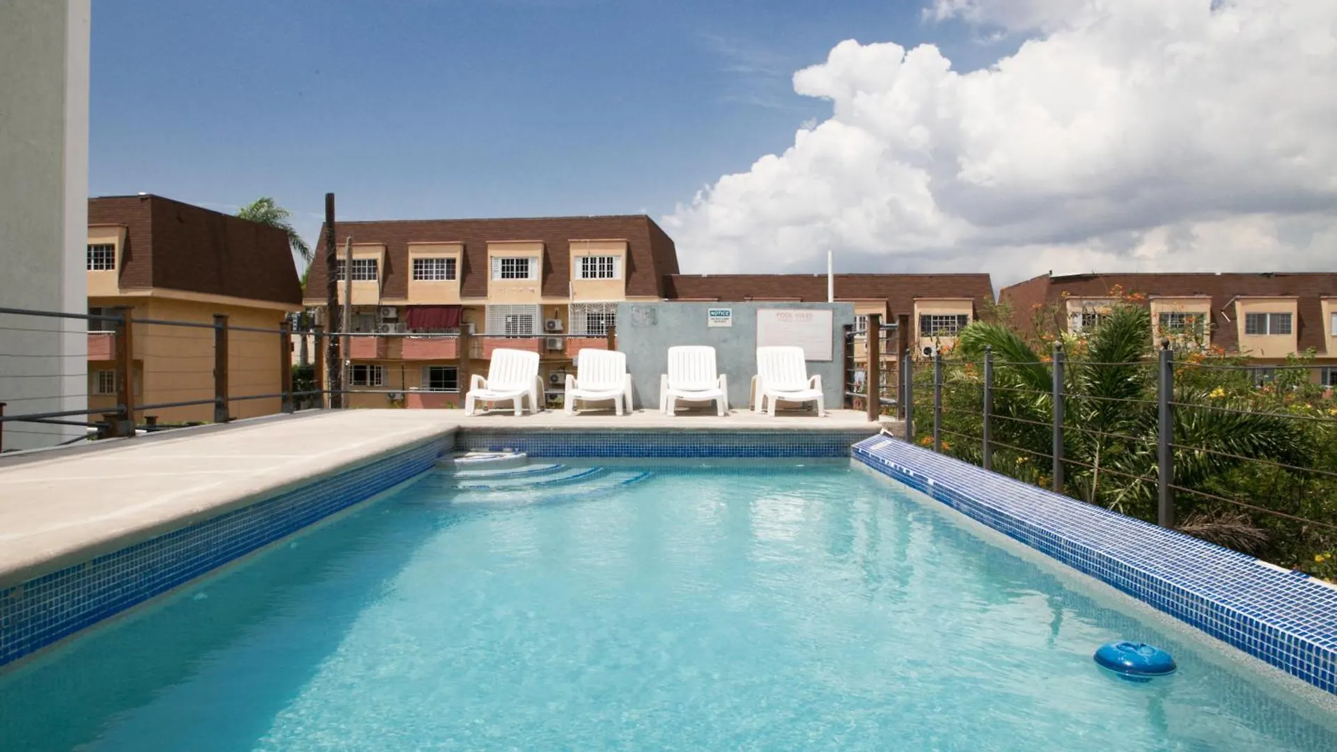Choose To Be Happy At Brompton Estates - One And Two Bedroom With Pool Kingston